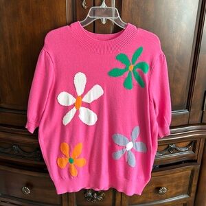 Short sleeve sweater